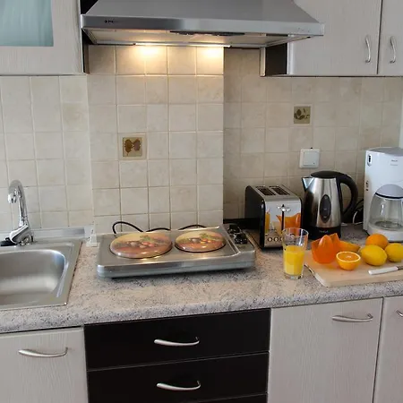 Yialos Studios-apartments Makrýgialos