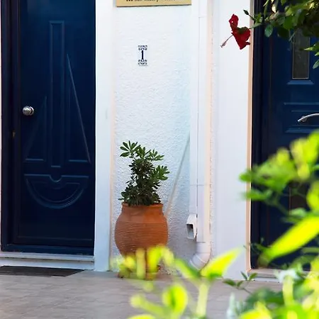 Yialos Studios-apartments