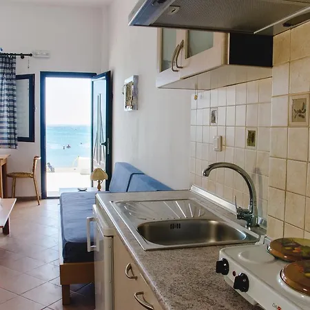 Yialos Studios-apartments Makry Gialos (Crete)